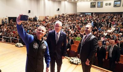 Sanayi ve Teknoloji Bakanı Kacır ile Türkiye’nin ilk astronotu Gezeravcı, EÜ’ye konuk oldu