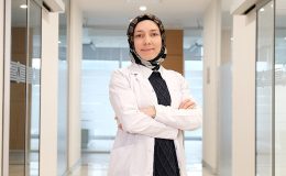 Sigara kullananlar dikkat! Tüm dişlerinizi kaybedebilirsiniz!