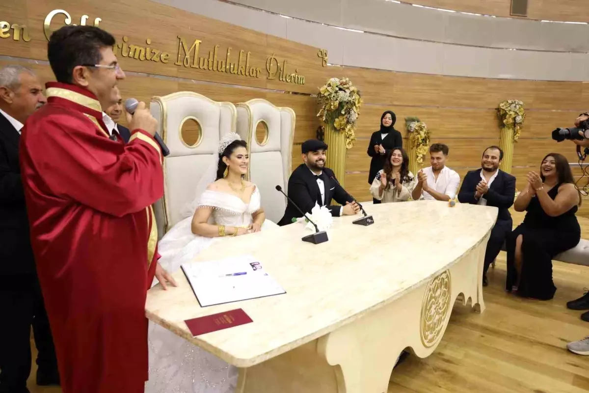 Zorlu Sürecin Ardından Damat Yemliha Kızıltoprak ve Ayşenur Güneş’in Nikahı Kıyıldı