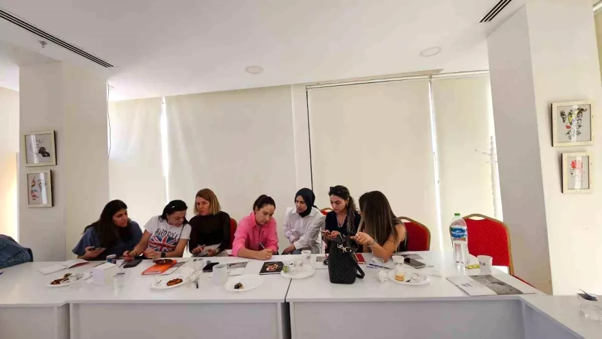 Adana’da UNHCR’dan Çocuk Koruma Eğitimi