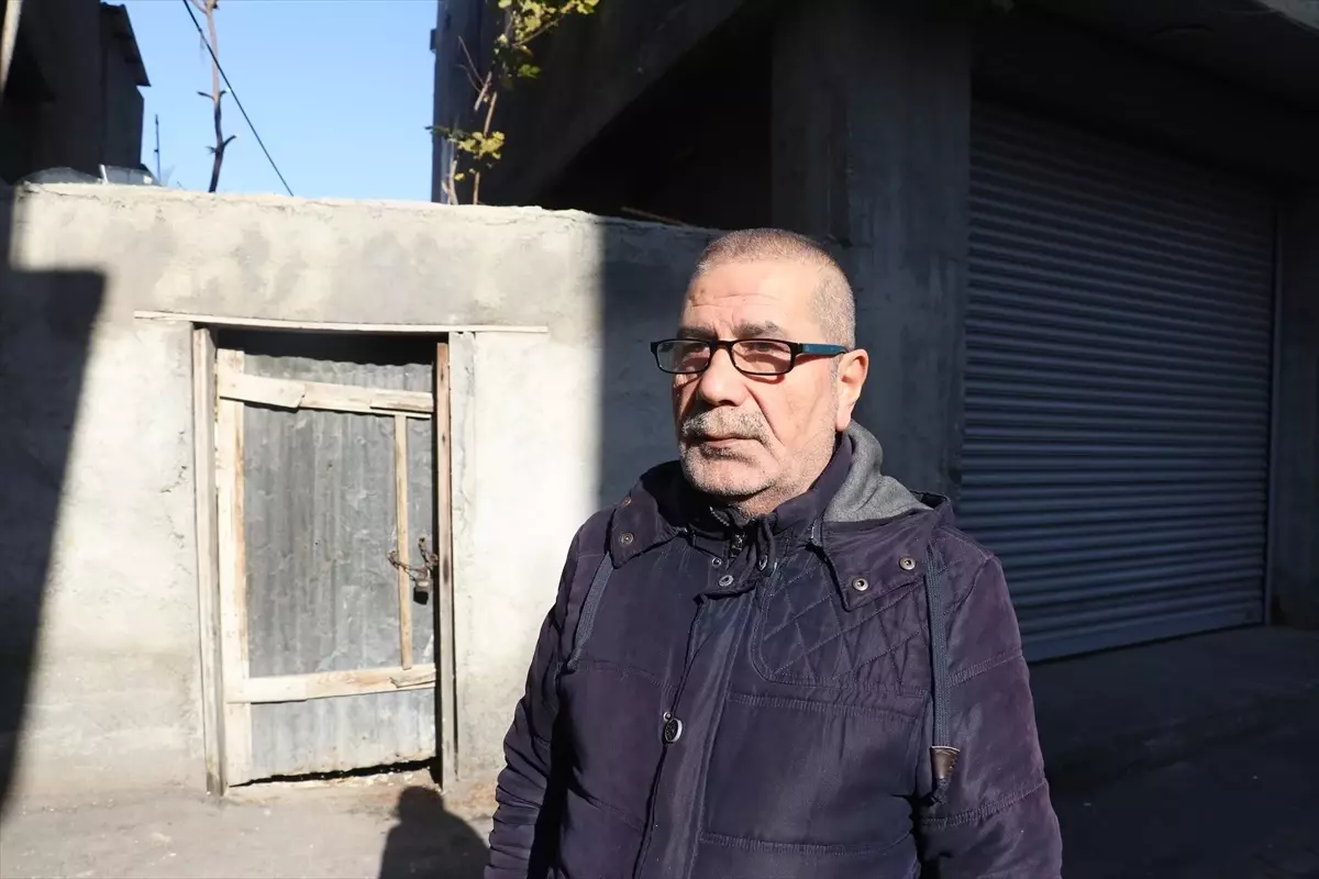 Ferdi Tayfur’un Vefatı Mahallesinde Derin Üzüntü Yarattı
