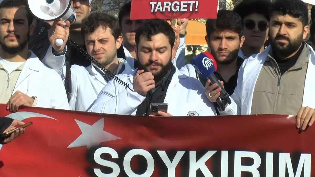 Sağlık Çalışanlarından İsrail’e Karşı 62. Sessiz Yürüyüş