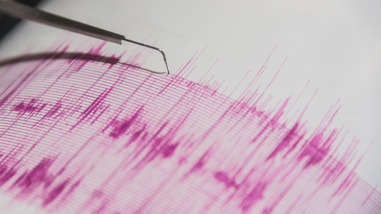 Ege’de 48 saatte 400’den fazla deprem: Yunanistan acil toplantı kararı aldı