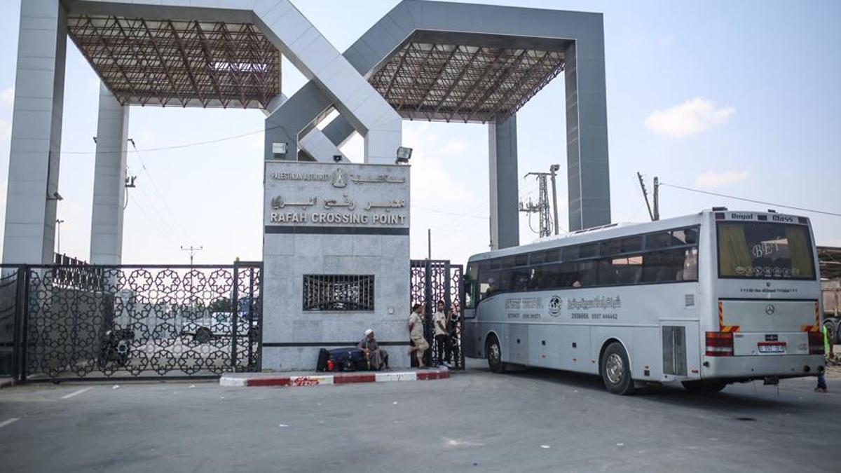 SON DAKİKA… Refah sınır kapısı yeniden açıldı