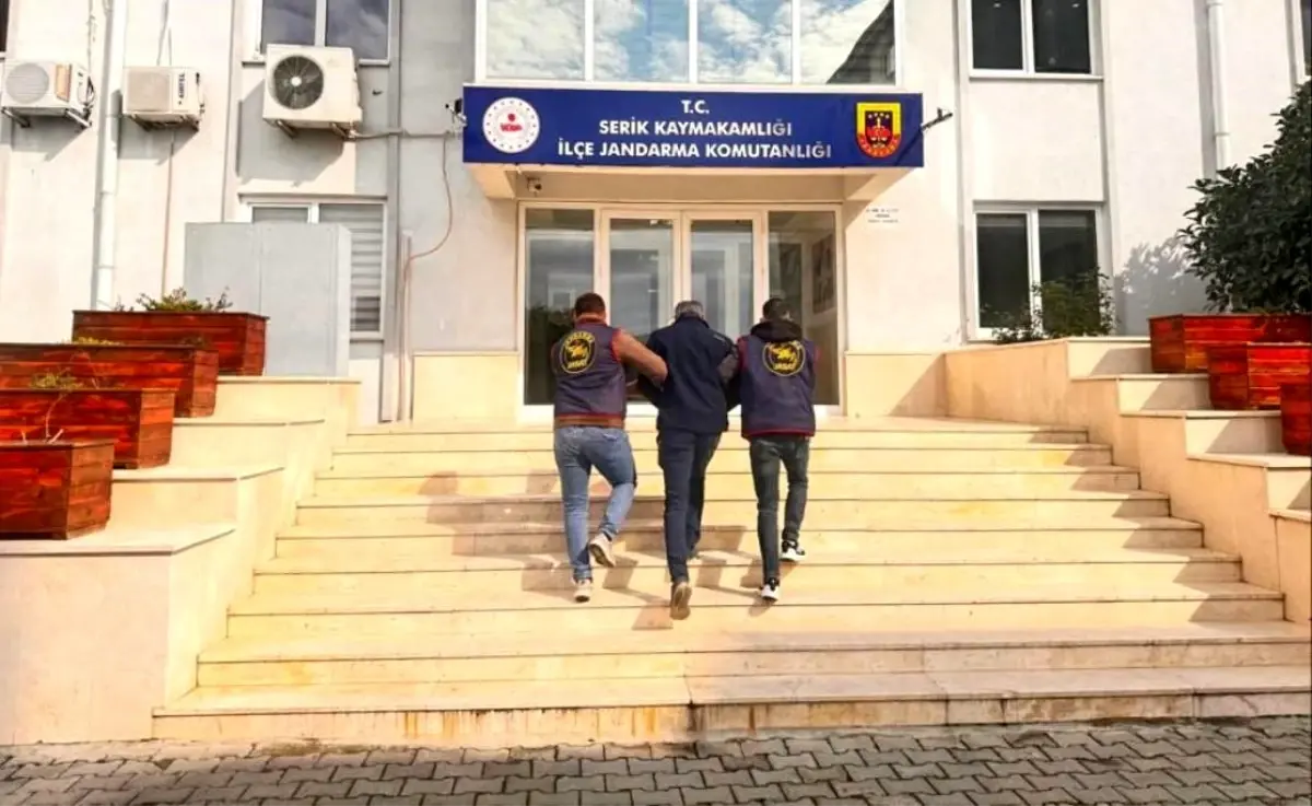 Antalya’da JASAT Operasyonunda 212 Kişi Yakalandı