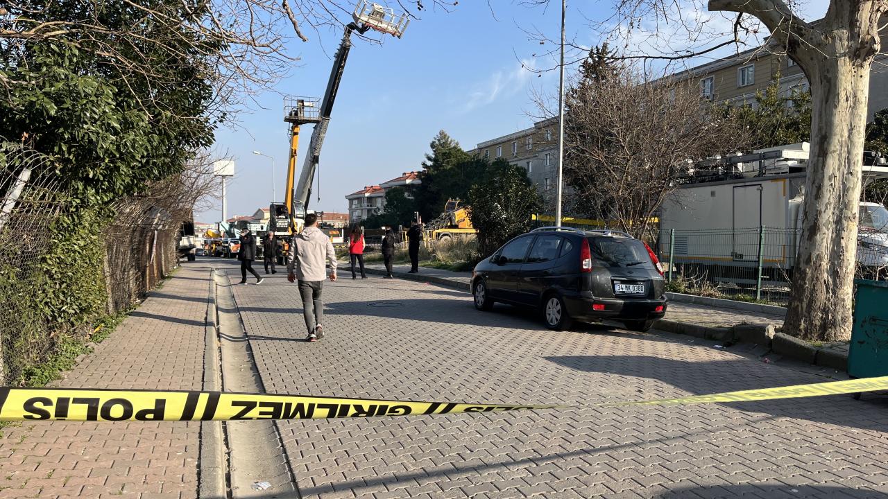 İstanbul’da vinç sepetinden düşen 4 işçi yaralandı