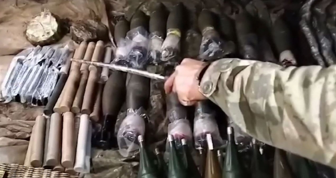 Pençe-Kilit bölgesinde silah ve malzeme ele geçirildi